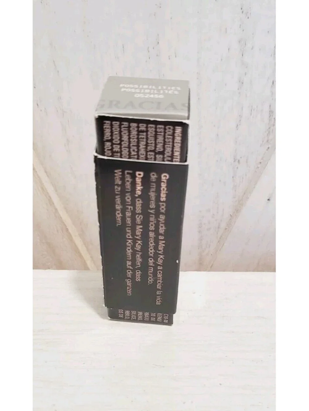 Mary Kay NouriShine Plus Lipgloss  Possibilities - Sample Included - New in Box